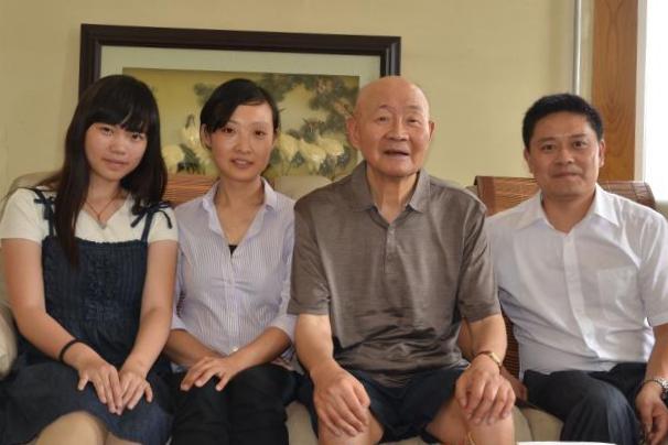 [初心 · 印迹]李根深：在“民主堡垒”中成长