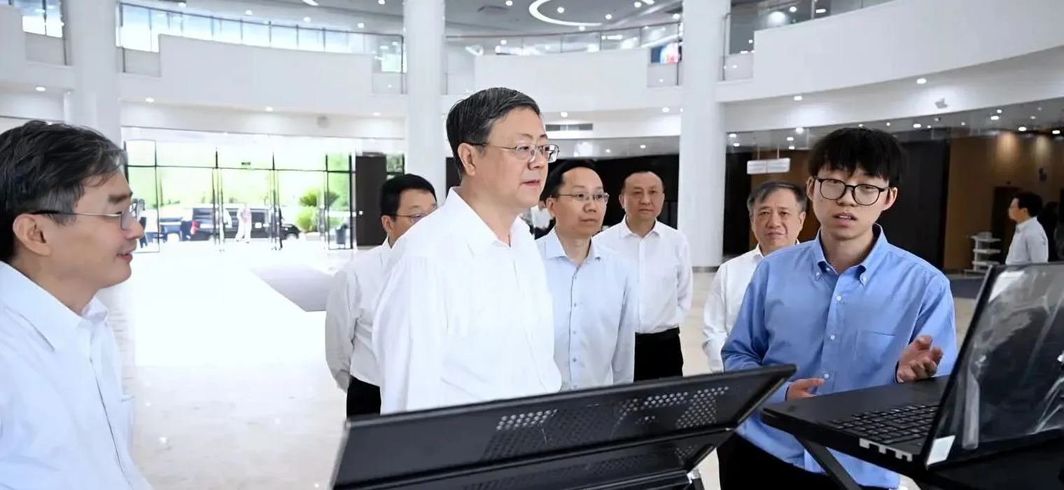 市委书记陈吉宁调研上海交大