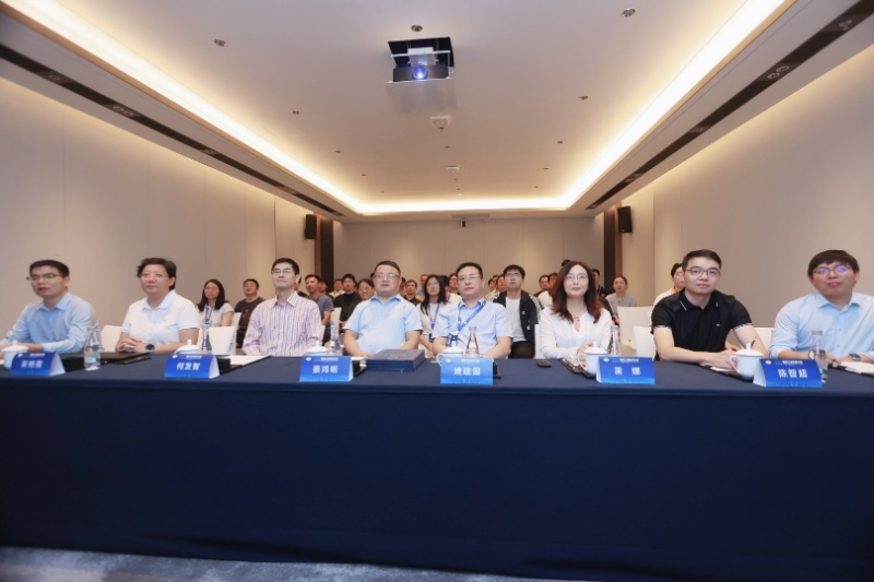 2025国家工业软件大会——“AI驱动的工业软件构造技术及实践”平行会议召开