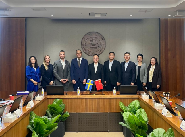 上海交通大学校领导会见瑞典延雪平大学校长一行